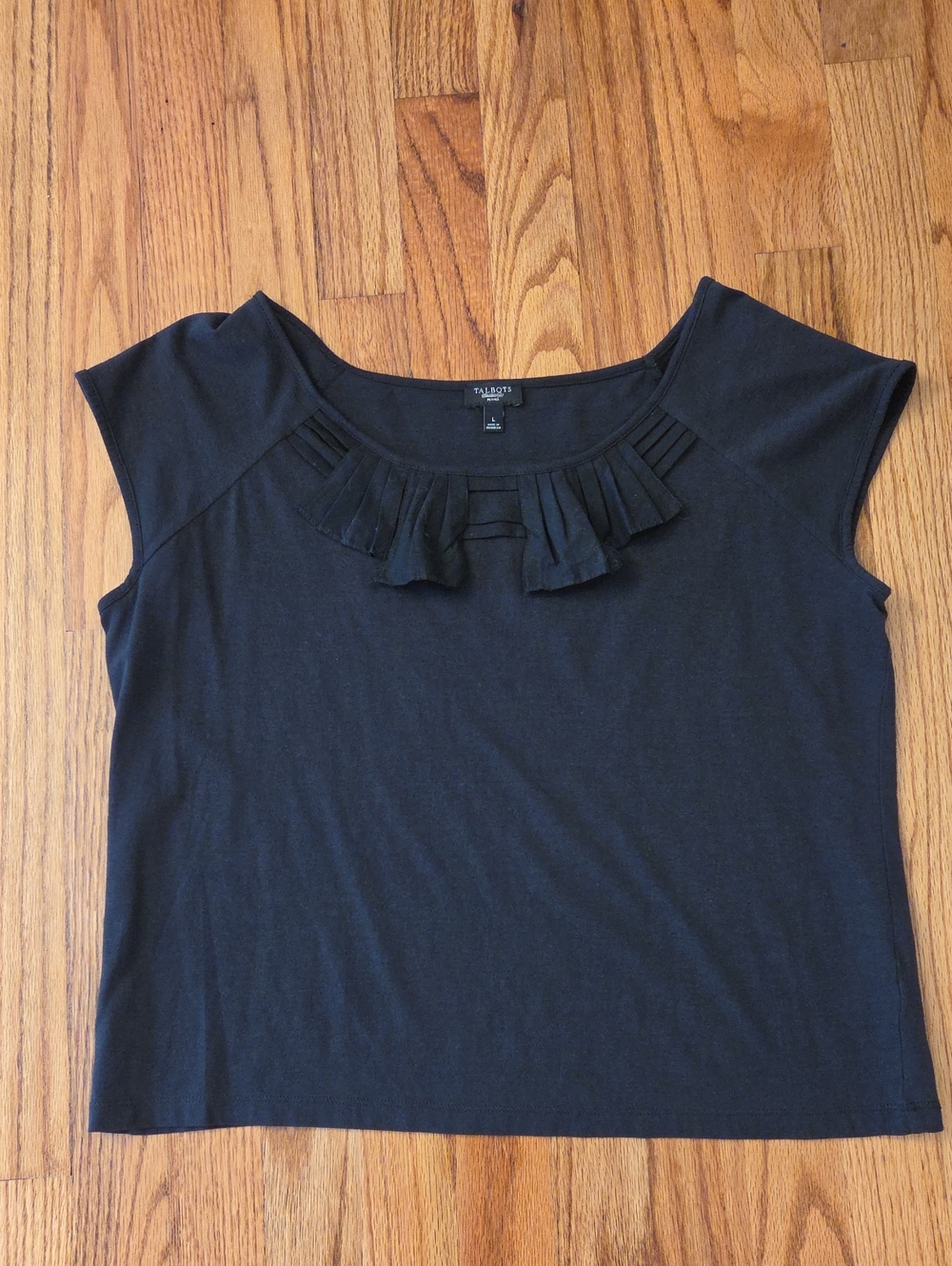 Talbots Black Short Sleeve Ruffle Neck Tee Size: LP